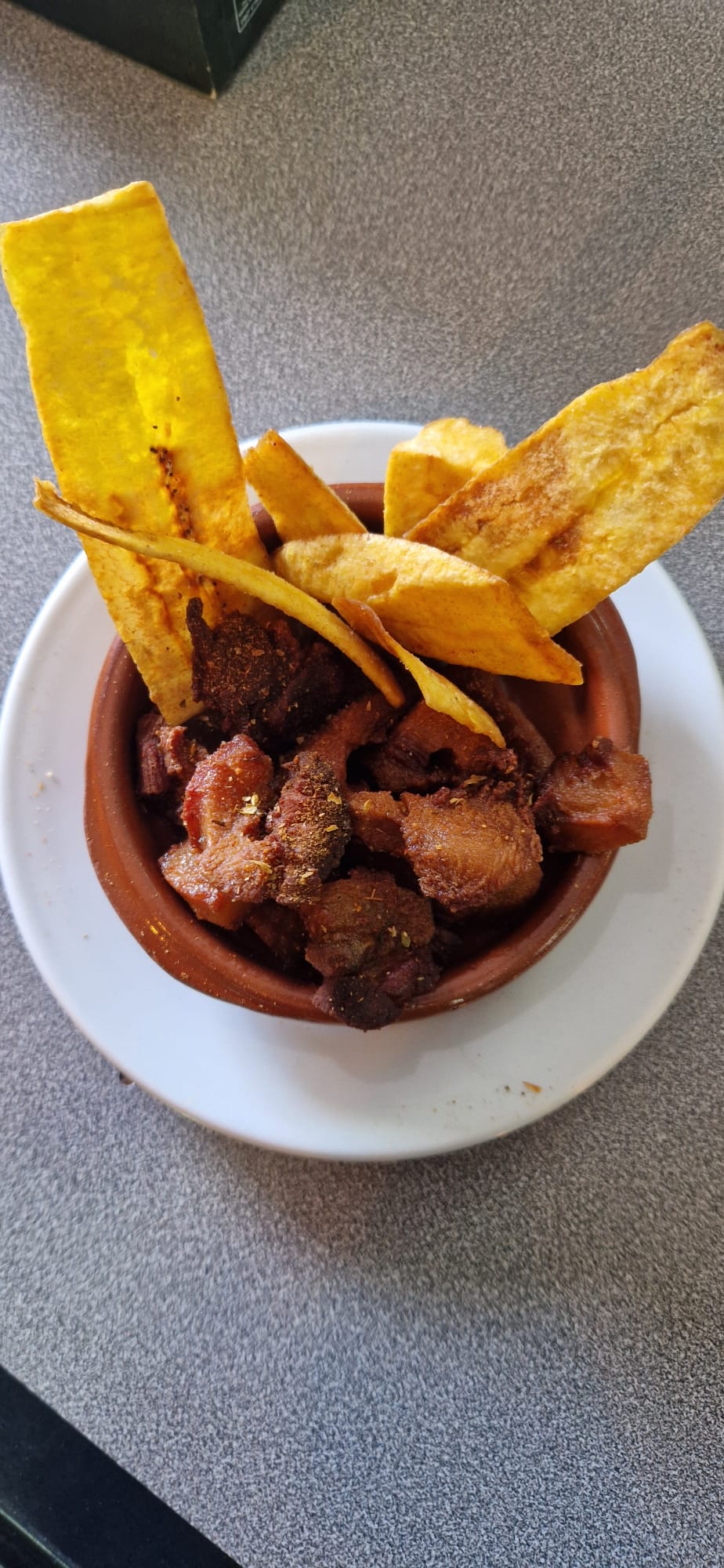 Chicharrón colombiano El Madroño Sevilla