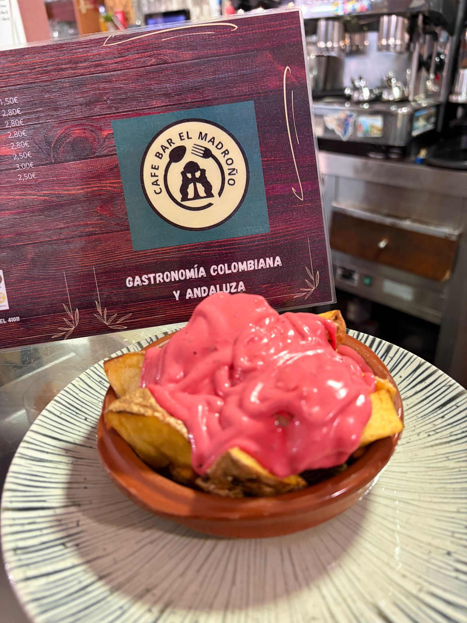 Patatas bravas El Madroño Sevilla